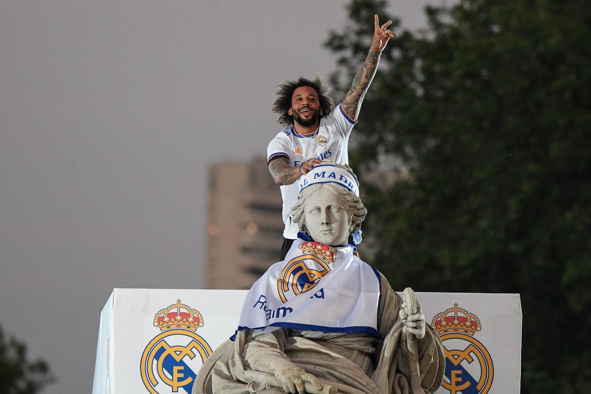 那不勒斯傳奇朱利亞諾逝世 意足協比賽將為球員哀悼.